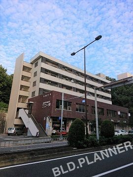 八事(M)