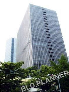 大阪駅前第４